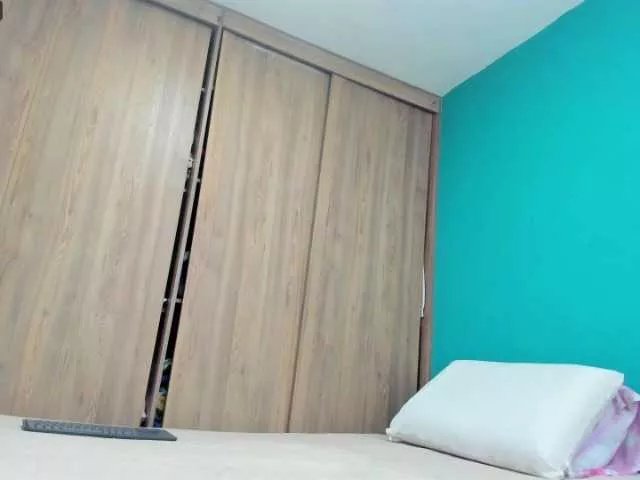 Offline larossasexy on BongaCams