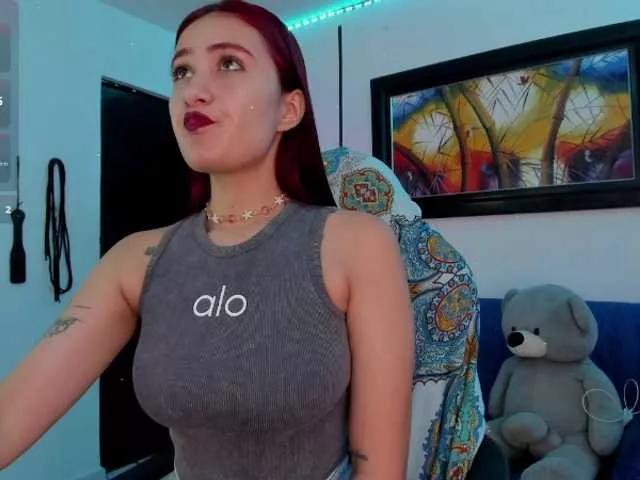 Offline Laurahoot20 on BongaCams