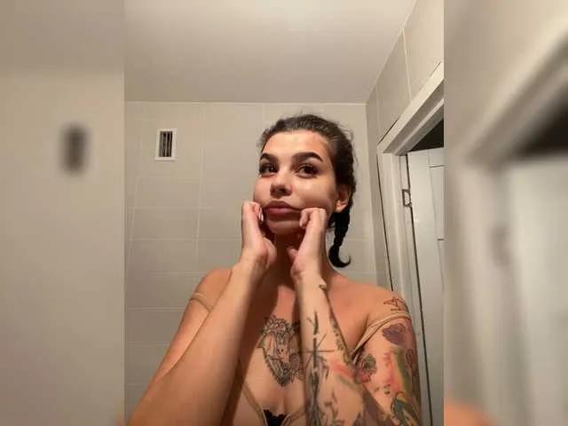 Offline life-choco on BongaCams