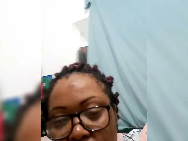 Offline Lilith826 on BongaCams