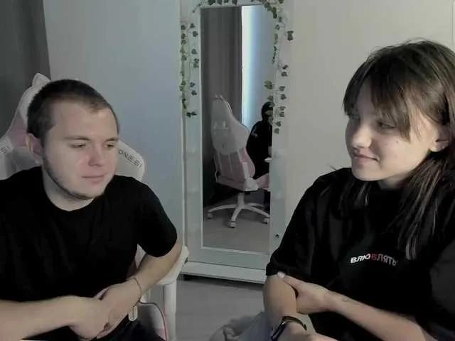 Freechat lissazmark2 on BongaCams