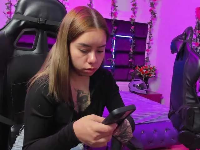 Freechat LizaAndCharlottt on BongaCams