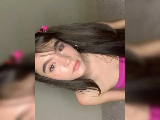 Offline Lola7777 on BongaCams