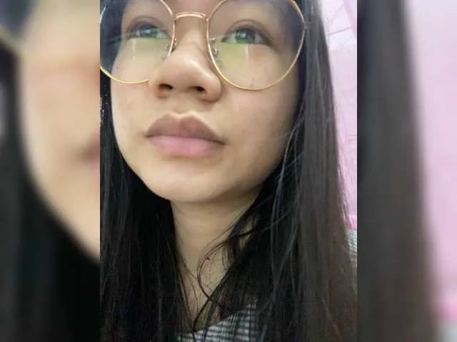 Offline Lovefeetnude-1 on BongaCams