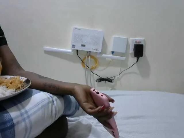 Freechat Lovelyacce on BongaCams