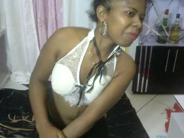 Maha19x on BongaCams 