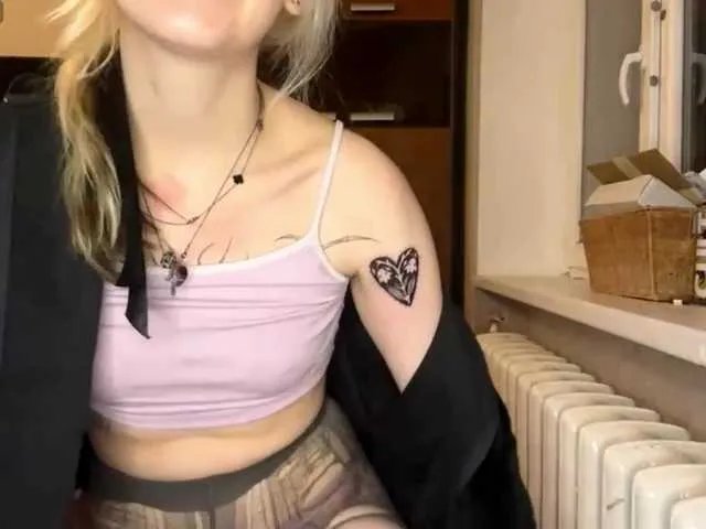 Offline MaryjaneMacdougal on BongaCams