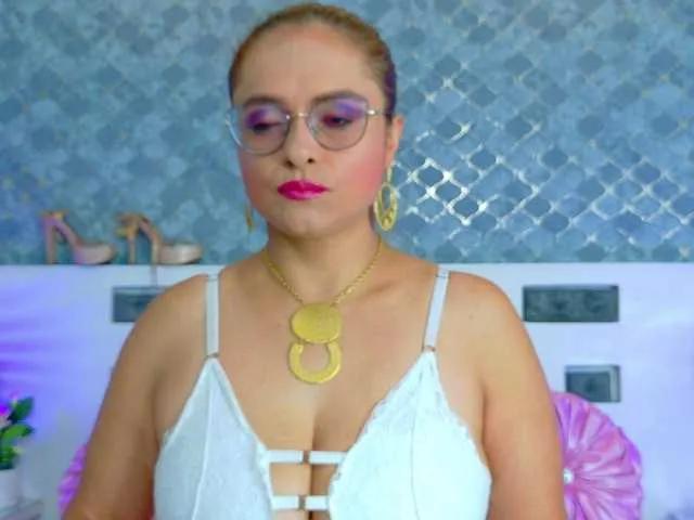 Offline MarylinsVega on BongaCams
