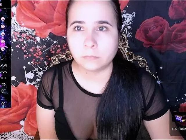 Offline Maxlayla on BongaCams
