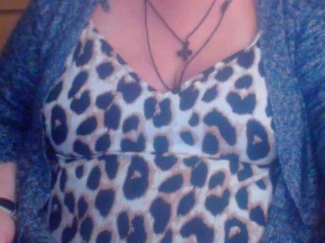 Freechat mayalove4u on BongaCams