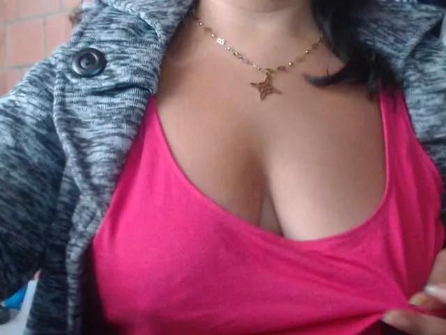 Offline Meganny2023 on BongaCams