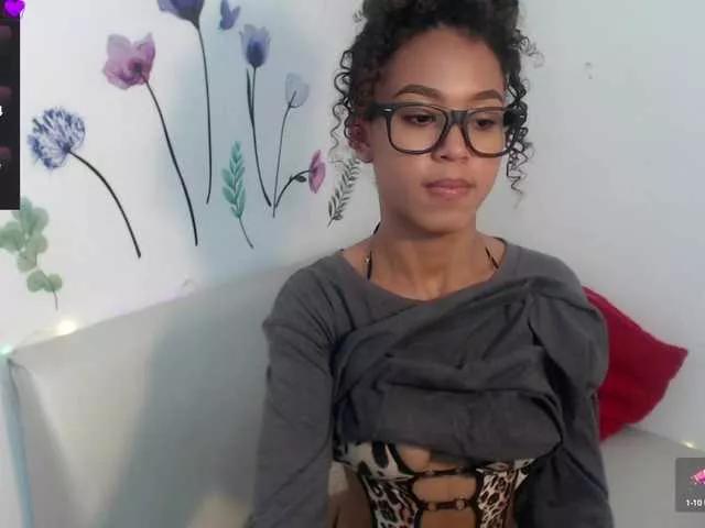 Offline michell- on BongaCams