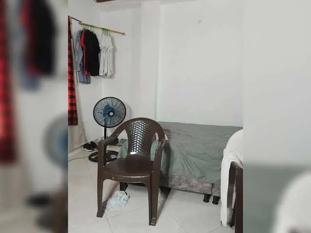 Offline MichelleSexxx on BongaCams