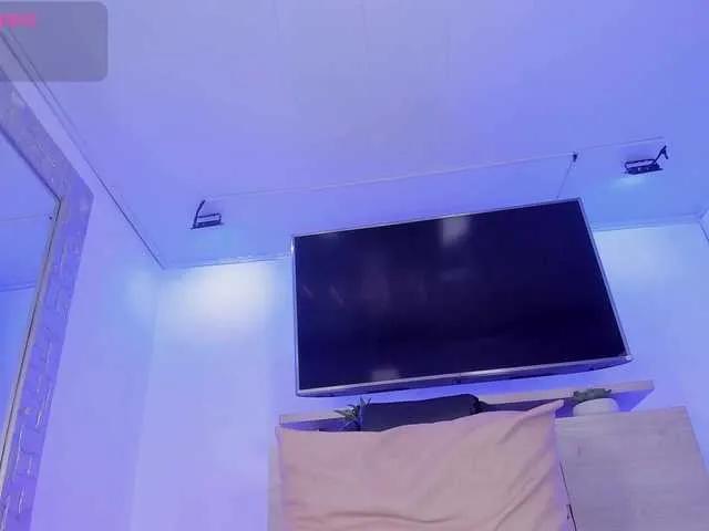 Freechat Mikeyla-Russo on BongaCams