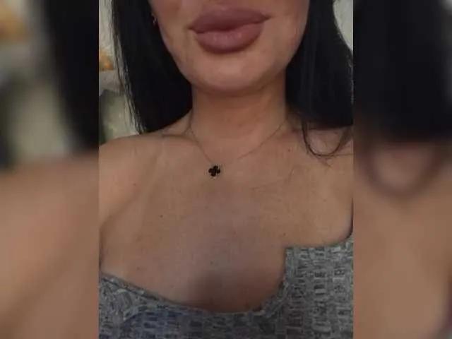 Offline Mikki88K on BongaCams