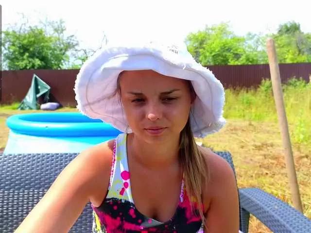 misss-vikki on BongaCams 