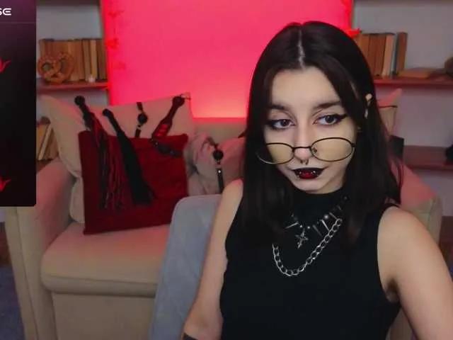 Offline MistressMarcelline on BongaCams