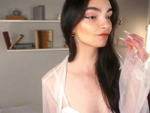 Freechat Morena-Dolcce on BongaCams