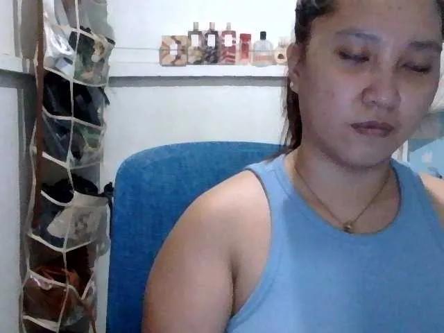 Offline MrsWett on BongaCams