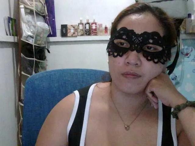 Offline MrsWett on BongaCams