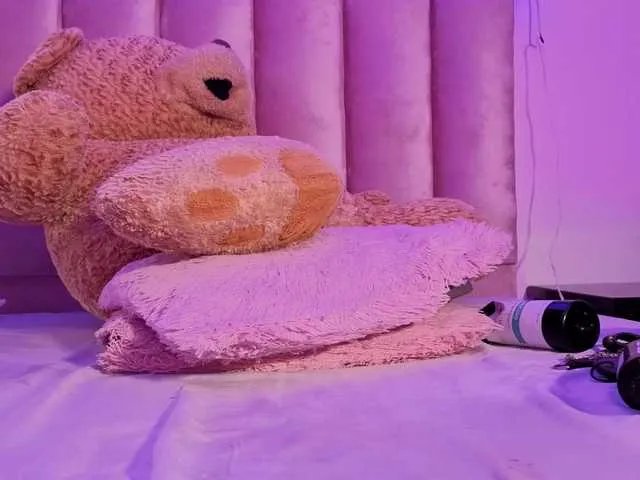 Offline NAHOMII-BROWN on BongaCams