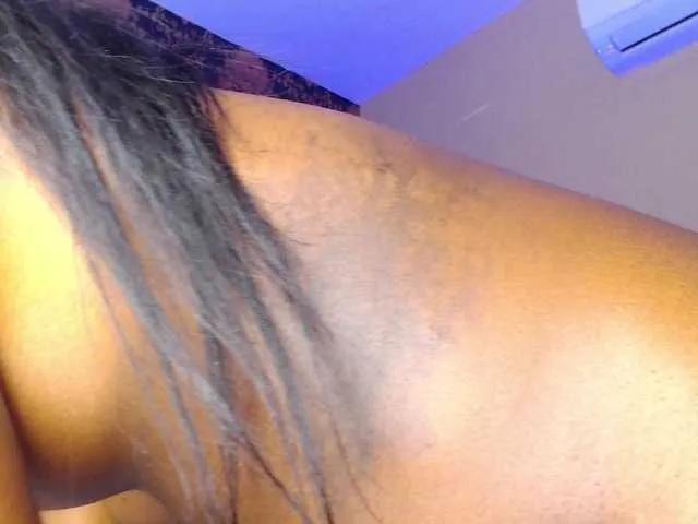 Offline NaiaGils on BongaCams