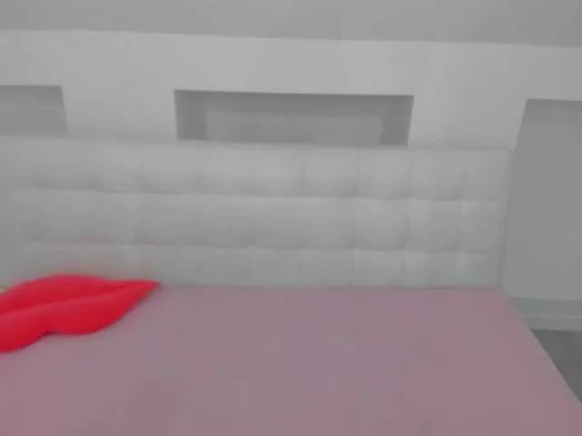 Offline NathyLexy on BongaCams