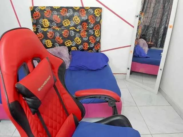 NathyNatasha — I am a fairly calm person, sincerity and sweetness are part of my nature. I love having fun and talking with educated people. At the same time I know how to be kind and sensual, more than you expect. Good manners drive me crazy and I hate rudeness in...