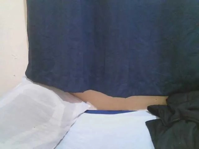 Offline naughty-slender on BongaCams