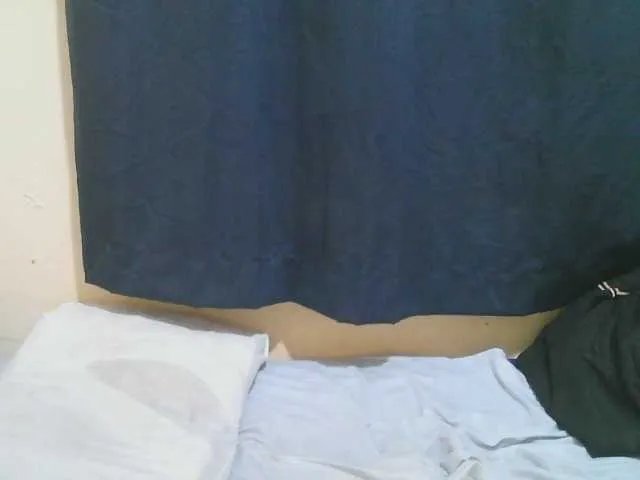 Offline naughty-slender on BongaCams