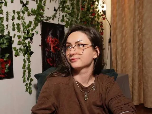 Offline NaughtYHomemadE on BongaCams