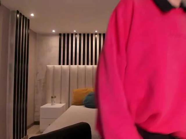 NiaSalvatore on BongaCams