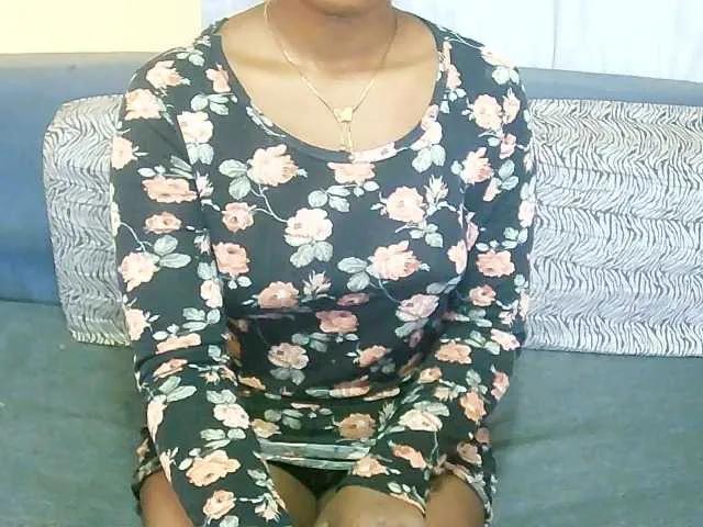 Offline Pounie2 on BongaCams