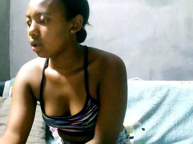 Offline Pounie2 on BongaCams