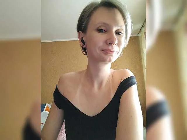 Offline prettyKris on BongaCams