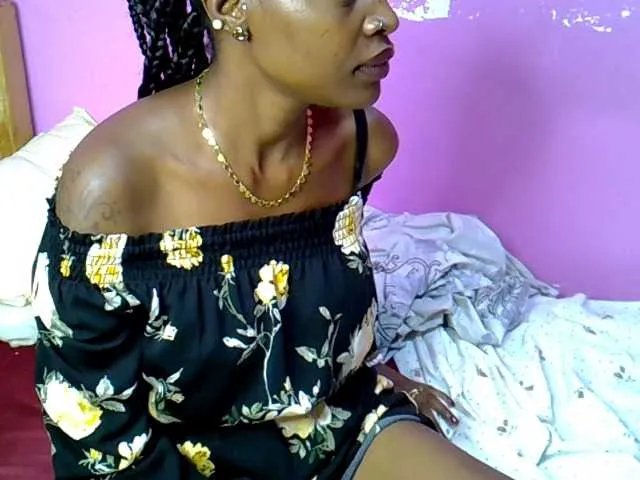 Freechat Prettymake254 on BongaCams