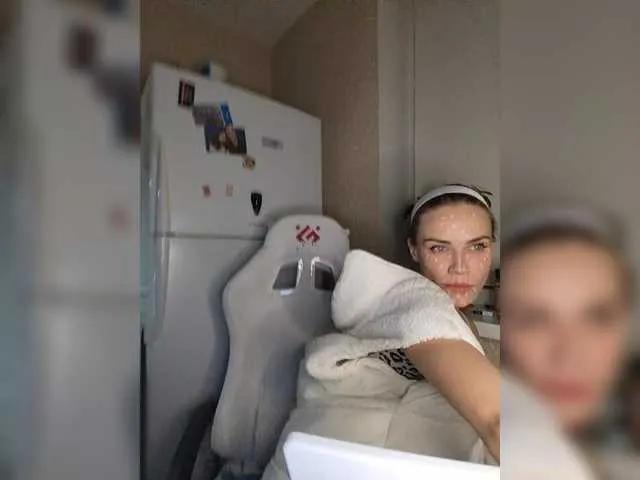 PrincesseMonako — It excites me when you treat me in a special way, exclusively. if you show yourself. reliable, responsible, you will support in difficult times, you are good in bed, and you give money, you can laugh with you and share interests, you are all mine)))