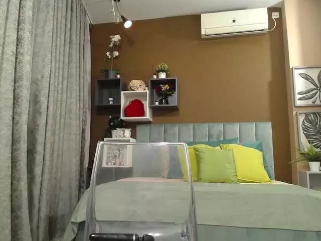 Freechat Rebecablackx on BongaCams