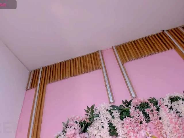 Freechat RedHeadSusy on BongaCams