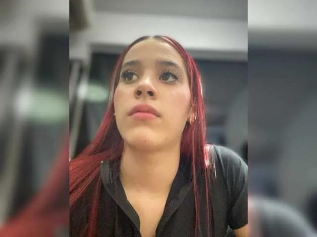 Freechat RedHeadSusy on BongaCams