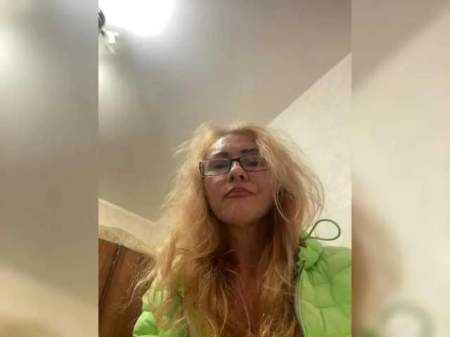 Freechat Ritia on BongaCams