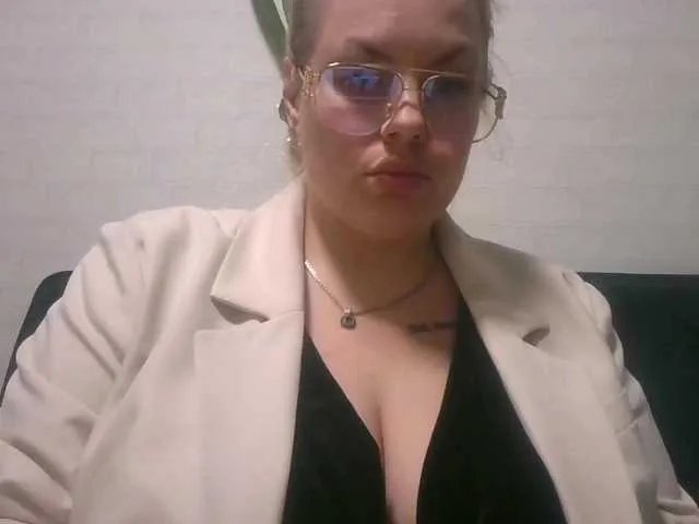 RobinLili on BongaCams