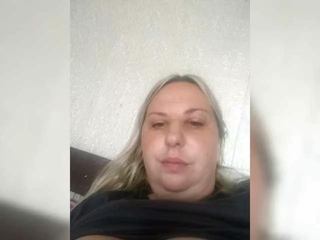 Offline Roksi-8 on BongaCams