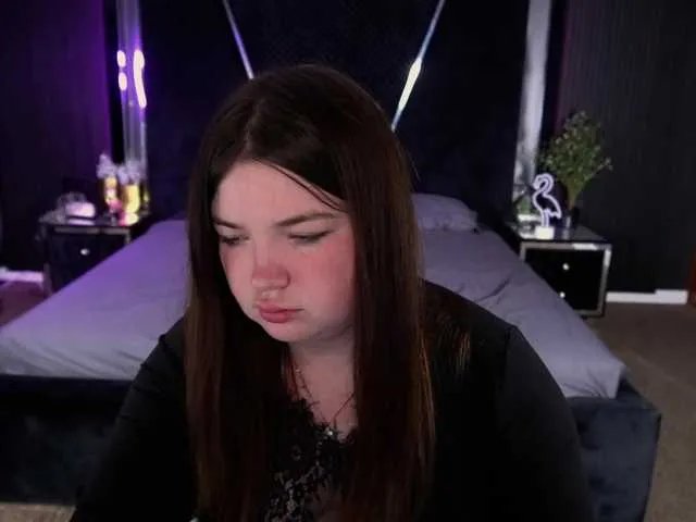 Offline RosieMoons on BongaCams