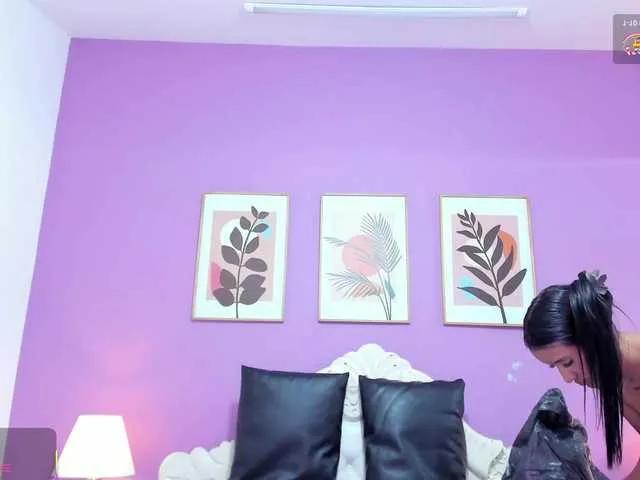 Offline SamantaKane on BongaCams