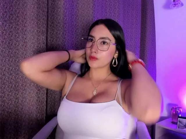 Offline Sara-Parkeer on BongaCams