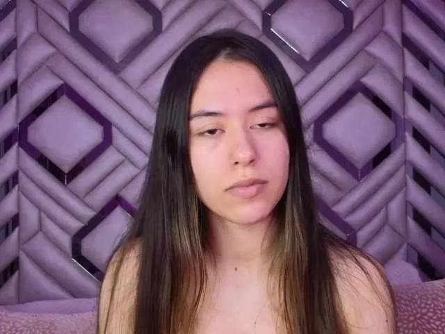 Freechat SashaCollinss on BongaCams