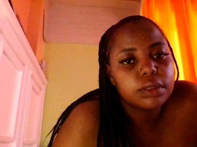 Offline sauccyspoilage on BongaCams