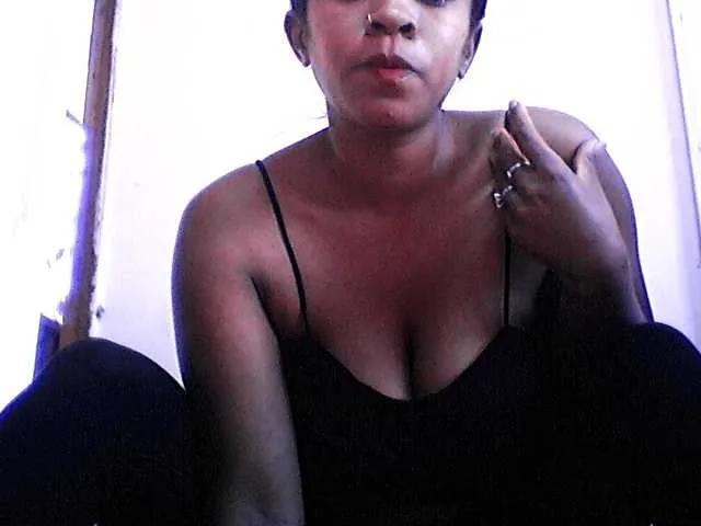 Offline silviaLaBombe on BongaCams