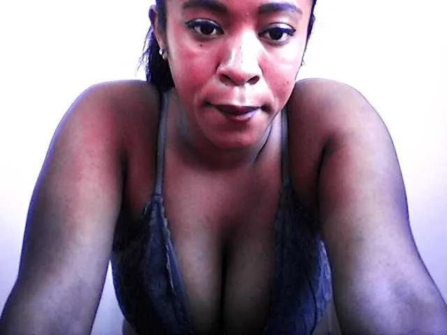 Offline silviaLaBombe on BongaCams